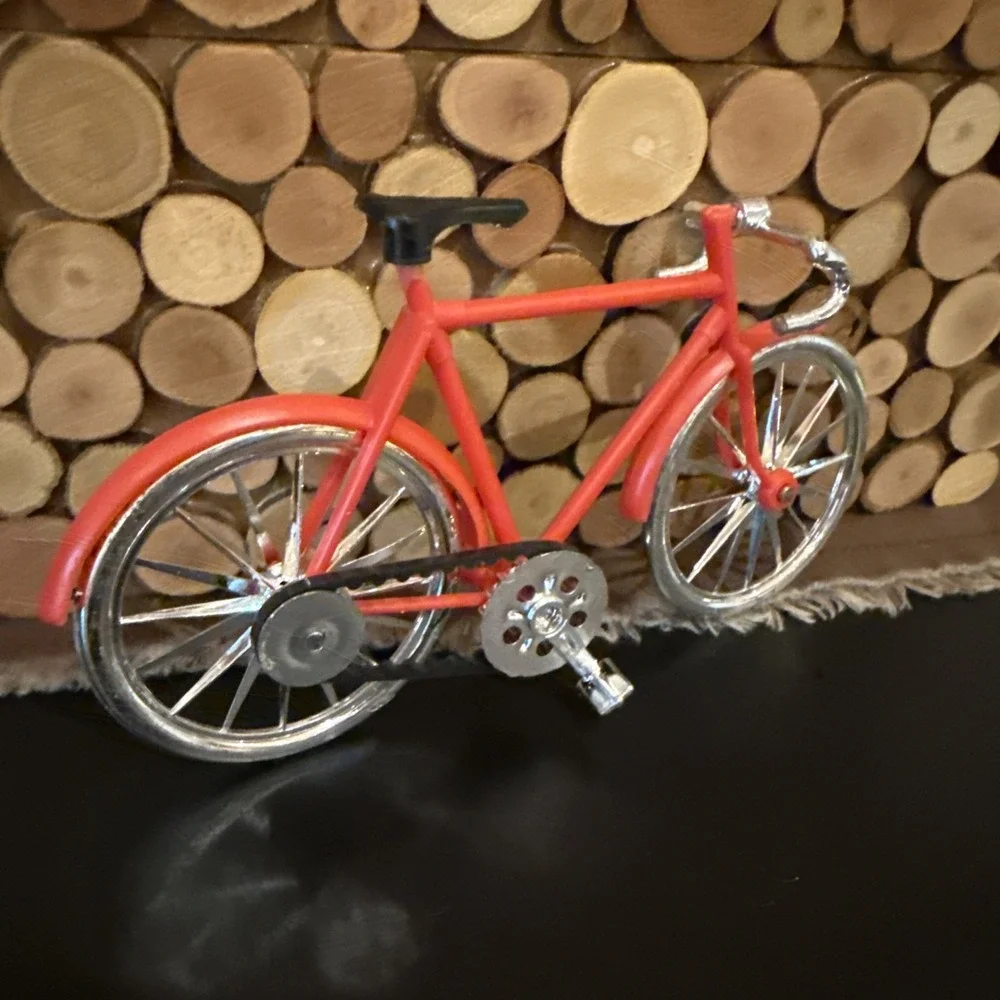 Vintage Miniature Plastic Cake Topper Bicycle‎ Red Plastic Cruiser Pedals Turn